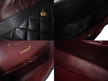 Load image into Gallery viewer, 極美品 CHANEL シャネル マトラッセ25 Wフラップ Wチェーンショルダーバッグ 3番台 ラムスキン ココマーク ブラック ゴールド金具 中古 4b003655
