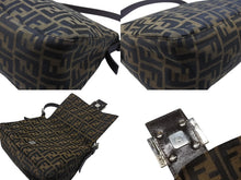 画像をギャラリービューアに読み込む, FENDI フェンディ マンマバケット ショルダーバッグ ズッカ柄 コットンキャンバス レザー ブラウン シルバー金具 美品 中古 4b003683