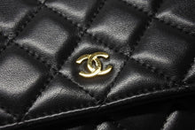Load image into Gallery viewer, CHANEL シャネル ショルダーバッグ マトラッセ チェーンショルダーバッグ ラムスキン ブラック 27 番台 ブラック ラムスキン ゴールド金具 美品 中古 4b003686