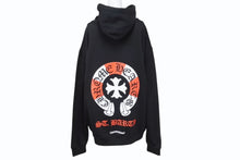 画像をギャラリービューアに読み込む, 極美品 CHROMEHEARTS クロムハーツ セントバース限定バックホースシュープリントパーカー ブラック ホワイト レッド サイズL 中古 4b003720