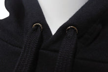 画像をギャラリービューアに読み込む, 極美品 CHROMEHEARTS クロムハーツ セントバース限定バックホースシュープリントパーカー ブラック ホワイト レッド サイズL 中古 4b003720