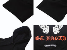 画像をギャラリービューアに読み込む, 極美品 CHROMEHEARTS クロムハーツ セントバース限定バックホースシュープリントパーカー ブラック ホワイト レッド サイズL 中古 4b003720