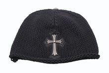 Load image into Gallery viewer, CHROME HEARTS クロムハーツ ラージクロス ビーニー ニット帽 カシミヤ シルバー925 カーフレザー ブラック ONE SIZE 美品 中古 4b003722