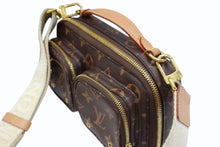Load image into Gallery viewer, LOUIS VUITTON ルイヴィトン モノグラム ユーティリティ クロスボディ M80446 ショルダーバッグ ブラウン ゴールド金具 美品 中古 4b003732