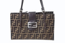 画像をギャラリービューアに読み込む, FENDI フェンディ ハンドバッグ ワンショルダーバッグ ズッカ柄 09158081992 キャンバス レザーブラウン シルバー金具 良品 中古 4b003737