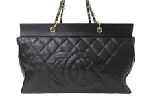画像をギャラリービューアに読み込む, CHANEL シャネル チェーンボストンバッグ 8番台 ココマーク キャビアスキン ブラック イタリア製 ゴールド金具 美品 中古 4b003746