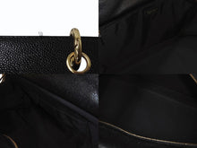 画像をギャラリービューアに読み込む, CHANEL シャネル チェーンボストンバッグ 8番台 ココマーク キャビアスキン ブラック イタリア製 ゴールド金具 美品 中古 4b003746