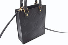 Load image into Gallery viewer, 極美品 LOUIS VUITTON ルイヴィトン ハンドバッグ プティット・サックプラ モノグラムアンプラント M81417 ブラック 中古 4b003748