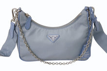 画像をギャラリービューアに読み込む, PRADA プラダ Re-Edition 2005 ショルダーバッグ 1BH204 2WAY Re-Nylon リナイロン ライトブルー トライアングルロゴ 美品 中古 4b003753