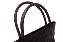 Load image into Gallery viewer, CHANEL シャネル 復刻トートバッグ ハンドバッグ 11番台 キャビアスキン ボルドー ココマーク ロゴ 鞄 シルバー金具 美品 中古 4b003755