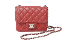 Load image into Gallery viewer, CHANEL シャネル ミニマトラッセ16 チェーンショルダーバッグ 16番台 キャビアスキン レッド シルバー金具 美品 中古 4b003758