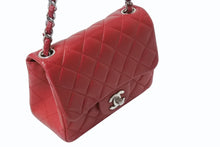 Load image into Gallery viewer, CHANEL シャネル ミニマトラッセ16 チェーンショルダーバッグ 16番台 キャビアスキン レッド シルバー金具 美品 中古 4b003758