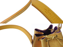 Load image into Gallery viewer, LOUIS VUITTON ルイヴィトン ノエ ショルダーバッグ エピレザー M44009 イエロー パープル ゴールド金具 美品 中古 4b003783