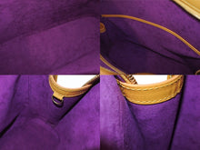 Load image into Gallery viewer, LOUIS VUITTON ルイヴィトン リュサック トートバッグ ショルダーバッグ エピレザー M52289 ゴールド金具 美品 中古 4b003784
