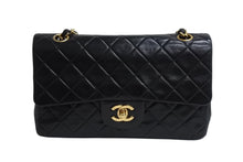 Load image into Gallery viewer, 極美品 CHANEL シャネル マトラッセ23 Wフラップ Wチェーンショルダーバッグ 1番台 ラムスキン ココマーク ブラック ゴールド金具 中古 4b003835