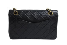 Load image into Gallery viewer, 極美品 CHANEL シャネル マトラッセ23 Wフラップ Wチェーンショルダーバッグ 1番台 ラムスキン ココマーク ブラック ゴールド金具 中古 4b003835