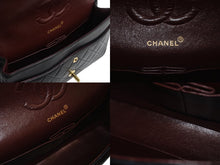 Load image into Gallery viewer, 極美品 CHANEL シャネル マトラッセ25 Wフラップ Wチェーンショルダーバッグ 2番台 ラムスキン ココマーク ブラック ゴールド金具 中古 4b003836