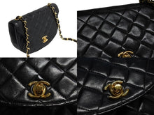 Load image into Gallery viewer, 極美品 CHANEL シャネル ホーボー チェーンショルダーバッグ 1番台 ココマーク ラムスキン キルティング ブラック ゴールド金具 中古 4b003839