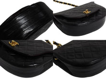 Load image into Gallery viewer, 極美品 CHANEL シャネル ホーボー チェーンショルダーバッグ 1番台 ココマーク ラムスキン キルティング ブラック ゴールド金具 中古 4b003839