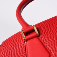 画像をギャラリービューアに読み込む, 極美品 LOUIS VUITTON ルイヴィトン サブロン ハンドバッグ M52047 カスティリアンレッド エピレザー ゴールド金具 中古 4a000153