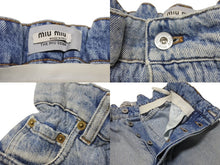 Load image into Gallery viewer, MIU MIU ミュウミュウ 21年 コットン ウエストギャザー テーパード アイコニックデニムジーンズ GWP299 1SXP ブルー サイズ28 美品 中古 4b003889