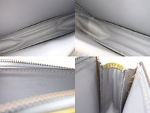 Load image into Gallery viewer, LOUIS VUITTON ルイヴィトン モノグラム ヴェルニ レキシントン ハンドバッグ アクセサリーポーチ M91011 グリーン 良品 中古 4b003908