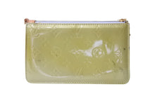 Load image into Gallery viewer, LOUIS VUITTON ルイヴィトン モノグラム ヴェルニ レキシントン ハンドバッグ アクセサリーポーチ M91011 グリーン 良品 中古 4b003908