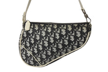 画像をギャラリービューアに読み込む, Christian Dior クリスチャンディオール サドルポーチ ワンショルダーバッグ トロッター柄 ブラック アイボリー 2002年製 美品 中古 4b003910