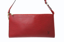 Load image into Gallery viewer, LOUIS VUITTON ルイヴィトン ポシェット アクセソワール アクセサリーポーチ M52947 エピ レザー レッド ゴールド金具 美品 中古 4b003926