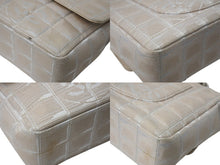 Load image into Gallery viewer, CHANEL シャネル ニュートラベルライン チェーンショルダーバッグ A15285 7番台 ココマーク キャンバス レザー ベージュ 美品 中古 4b003930