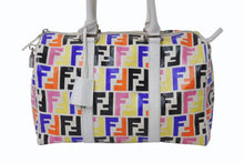 画像をギャラリービューアに読み込む, FENDI フェンディ ハンドバッグ 8BL098 PVC レザー マルチカラー ホワイト ズッカ柄 総柄 シルバー金具 美品 中古 4b003938