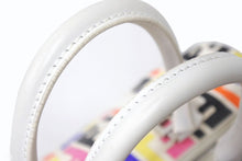 画像をギャラリービューアに読み込む, FENDI フェンディ ハンドバッグ 8BL098 PVC レザー マルチカラー ホワイト ズッカ柄 総柄 シルバー金具 美品 中古 4b003938