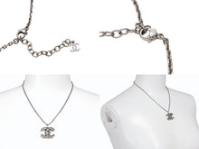 Load image into Gallery viewer, CHANEL シャネル ネックレス ココマーク デカココマーク GP ラインストーン 重量約8.6g クリア ブラック シルバー金具 美品 中古 4b003944