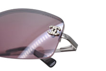 Load image into Gallery viewer, CHANEL シャネル リムレス ラインストーン ココマーク サングラス パープル シルバー プラスチック メタル ロゴ 56☐16 4093 シルバー金具 美品 中古 4b003949