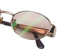 画像をギャラリービューアに読み込む, 極美品 FENDI フェンディ サングラス ロゴモチーフ ブラウンレンズ 度入り SL7166 イタリア製 メタル ブラウン ゴールド金具 中古 4b003952