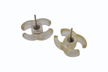 Load image into Gallery viewer, [USED/中古]CHANEL シャネル ピアス クリア シルバー プラスチック メタル Bランク 中古 4b003983