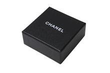 Load image into Gallery viewer, 極美品 CHANEL シャネル ピアス 両耳 ココマーク アクセサリー ラインストーン 06A刻印 GP 3.6g ゴールド 中古 4b003961