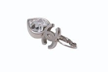 Load image into Gallery viewer, CHANEL シャネル ココマーク フープピアス 重量約12.4g 04A刻印 メタル ラインストーン シルバー クリア 両耳用 美品 中古 4b003987