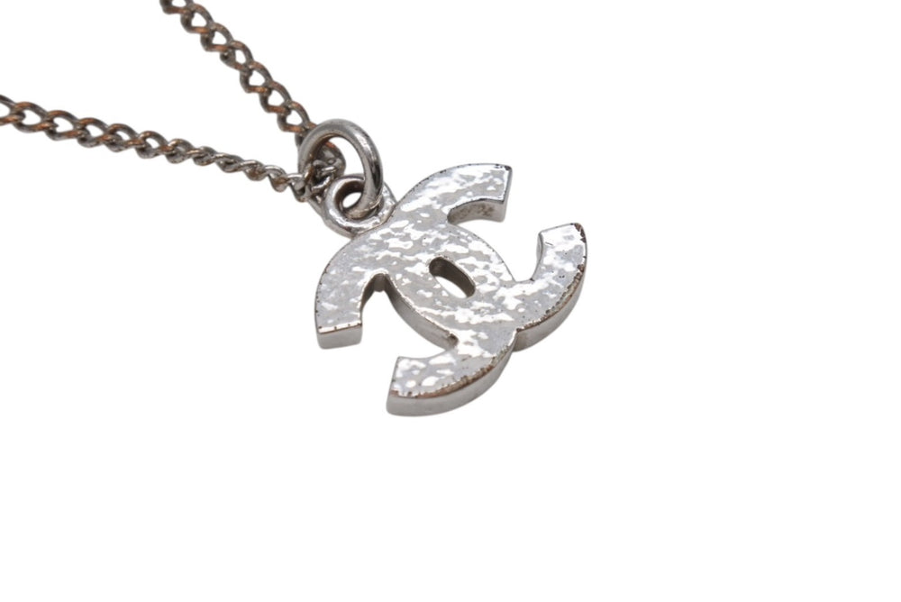 Very Good Condition CHANEL Coco Mark Necklace Rhinestone Accessory 06V Engraved Metal Silver 4g Used 4b003942