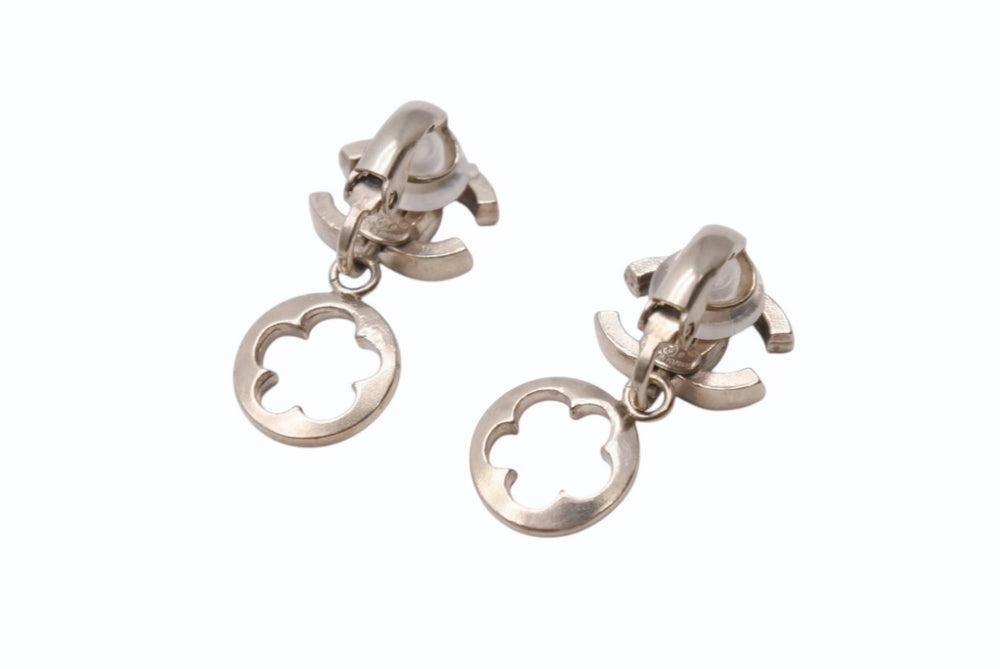 CHANEL Flower Camellia Coco Mark 06P Engraved Weight Approx. 5.1g Earrings GP Gold Good Condition Used 4b003976