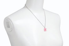 Load image into Gallery viewer, CHANEL シャネル ココマーク 04C刻印 重量約5.7 チェーンネックレス ピンク メタル GP シルバー 美品 中古 4b003979