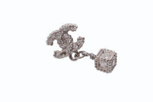 Load image into Gallery viewer, CHANEL シャネル ピアス ココマーク スクエアボックス A11A刻印 重量約4.1g GP ラインストーン シルバー 美品 中古 4b003945