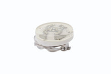 Load image into Gallery viewer, CHANEL シャネル イヤリング ラインストーンココマーク 白丸ボタン 07A刻印 重量約4.1g ホワイト GP ラインストーン シルバー 美品 中古 4b003974