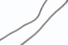 Load image into Gallery viewer, CHANEL シャネル ココマーク ネックレス 重量約7.5g 07A刻印 全長約42cm ラインストーン メタル シルバー クリア 美品 中古 4b003982