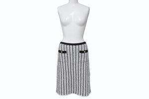 Very Good Condition CHANEL BOUTIQUE Chanel Boutique Tweed Knit Skirt Black White Bottoms Coco Button Coco Mark Logo Used 4b004015