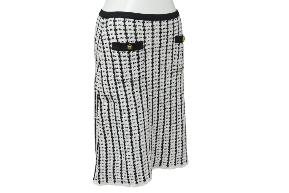 Very Good Condition CHANEL BOUTIQUE Chanel Boutique Tweed Knit Skirt Black White Bottoms Coco Button Coco Mark Logo Used 4b004015
