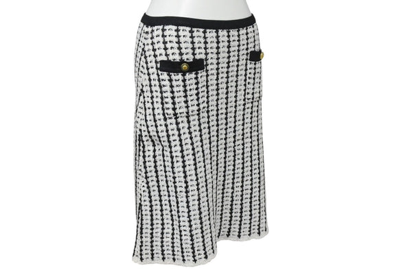Very Good Condition CHANEL BOUTIQUE Chanel Boutique Tweed Knit Skirt Black White Bottoms Coco Button Coco Mark Logo Used 4b004015