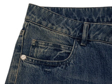 Load image into Gallery viewer, 新品未使用 CHANEL シャネル ココマーク ジップ テーパード デニムパンツ ロゴ ブルー コットン ボトムス P55911V42309 サイズ48 中古 4b004036