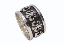 Load image into Gallery viewer, 新品未使用 CHROME HEARTS クロムハーツ NAPKIN RING BSフレア ナプキンリング 重量約140.5g .925/02/2010刻印 シルバー925 中古 4b004042