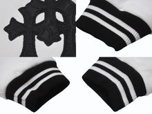 Load image into Gallery viewer, 新品未使用 CHROME HEARTS クロムハーツ ヴァーシティジャケット スタジャン サイズXXL セメタリークロスパッチ ホースシュー 中古 4b004051